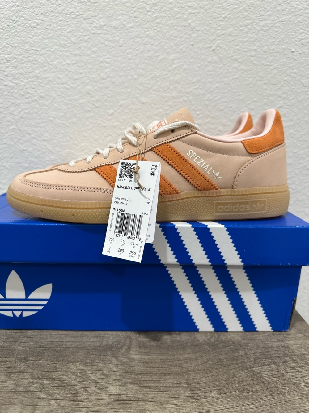 adidas Spezial Low-Top Sneaker in Peach and Orange